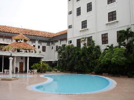 Holiday Hotel Phnom Penh Luaran gambar